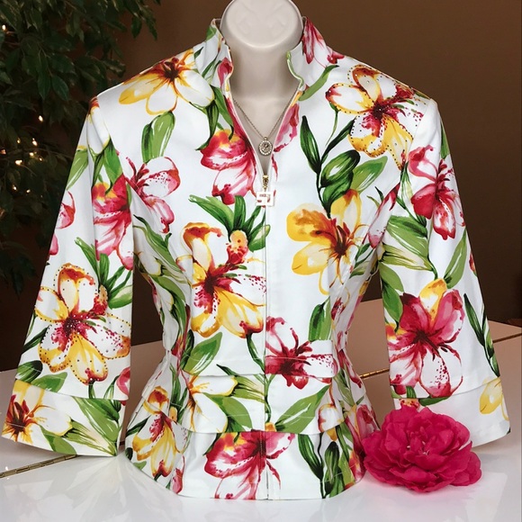 ST. JOHN SPORT BY MARIE GRAY WHITE FLORAL JACKET S - Picture 2 of 16